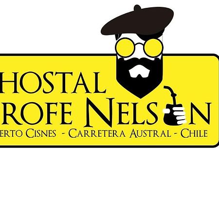Profe Nelson Hostel Puerto Cisnes Ngoại thất bức ảnh